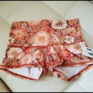 COPY - Teeki shorts